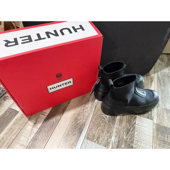 Hunter Womens Waterproof Seam-Sealed Black Rain Boots Size US 6 Durable Non-Slip - Picture 3 of 10